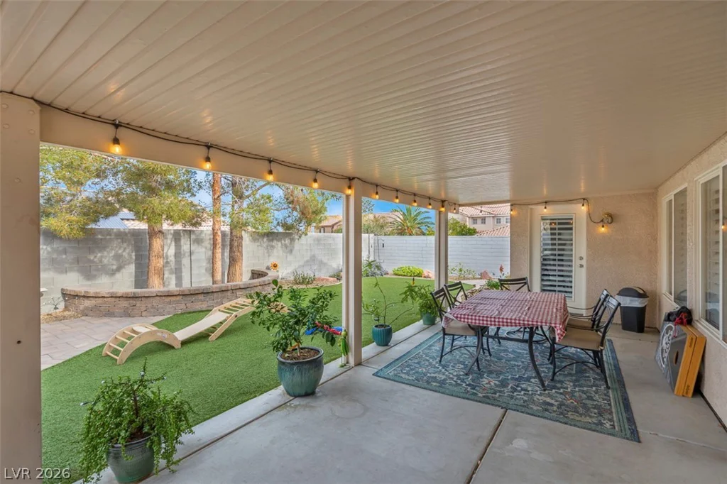 6258 Golden Rain, North Las Vegas, NV 89031