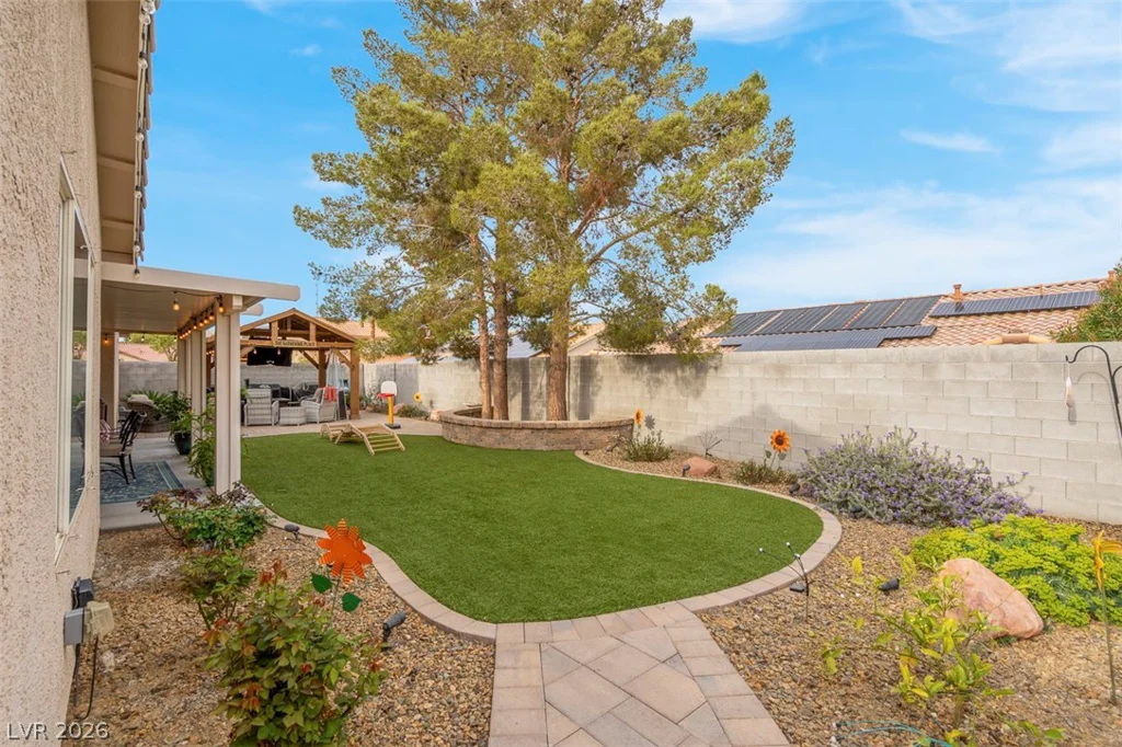 6258 Golden Rain, North Las Vegas, NV 89031