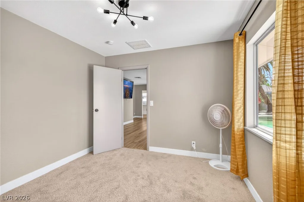 5209 Champions, Las Vegas, NV 89142
