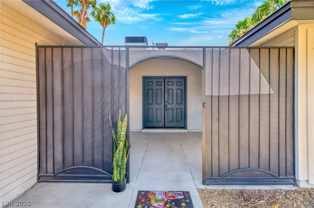 5209 Champions, Las Vegas, NV 89142