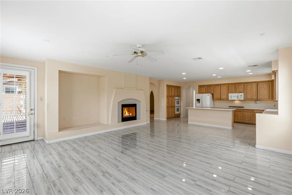 8309 Weeping Springs, Las Vegas, NV 89131