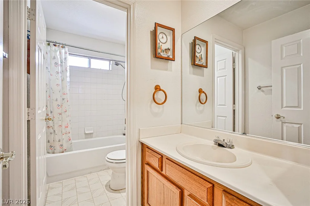 6086 Sunken River, Las Vegas, NV 89118