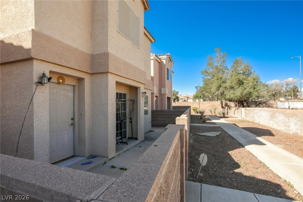 6086 Sunken River, Las Vegas, NV 89118