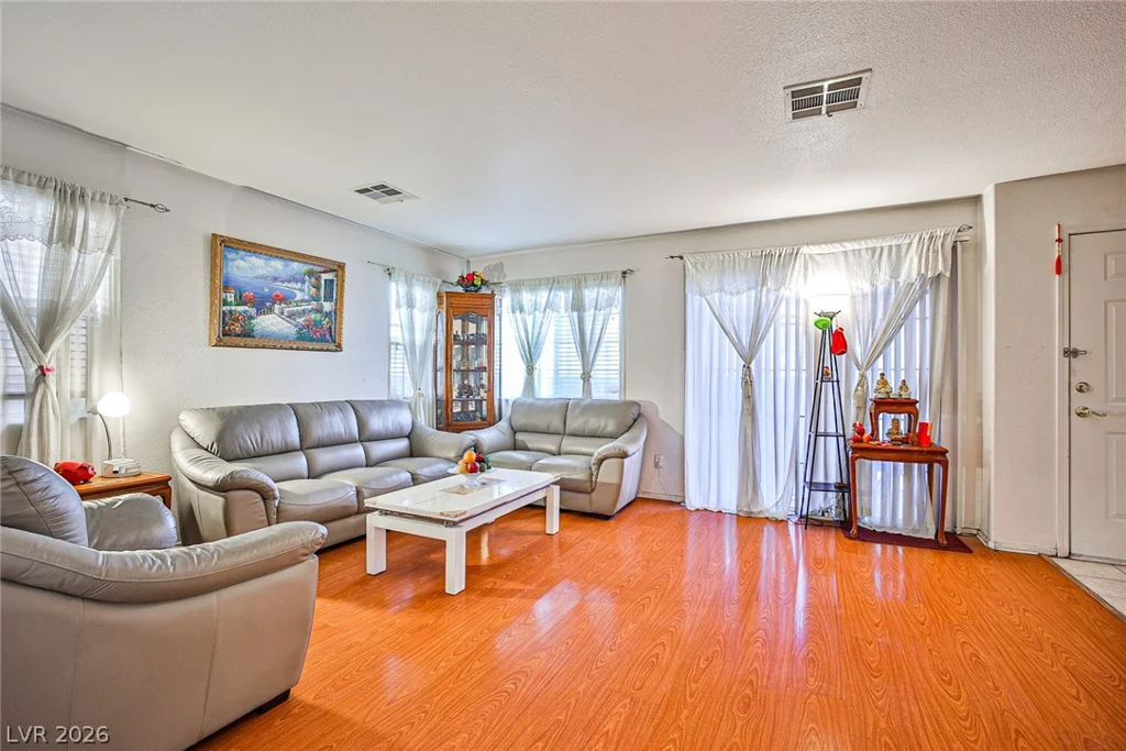 6086 Sunken River, Las Vegas, NV 89118