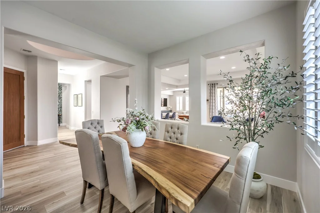 5012 Hacienda Grande, Las Vegas, NV 89141