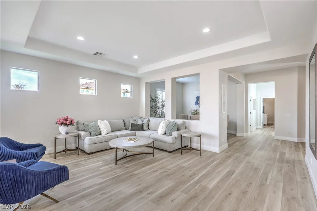 5012 Hacienda Grande, Las Vegas, NV 89141