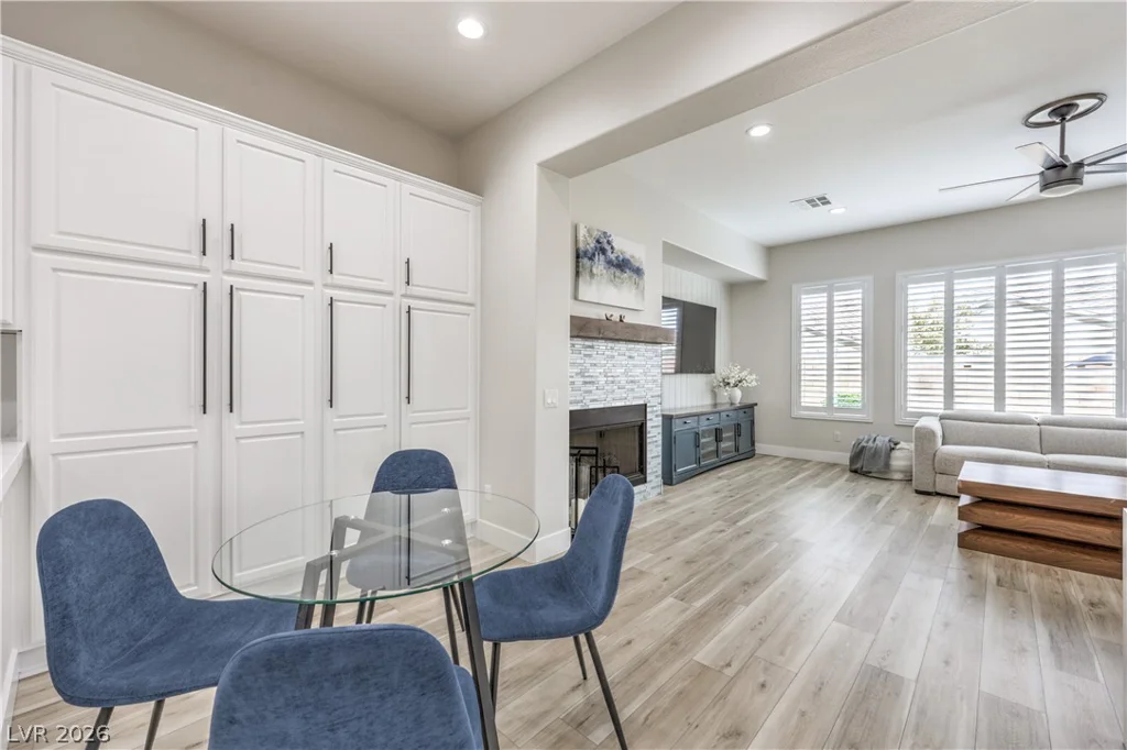 5012 Hacienda Grande, Las Vegas, NV 89141