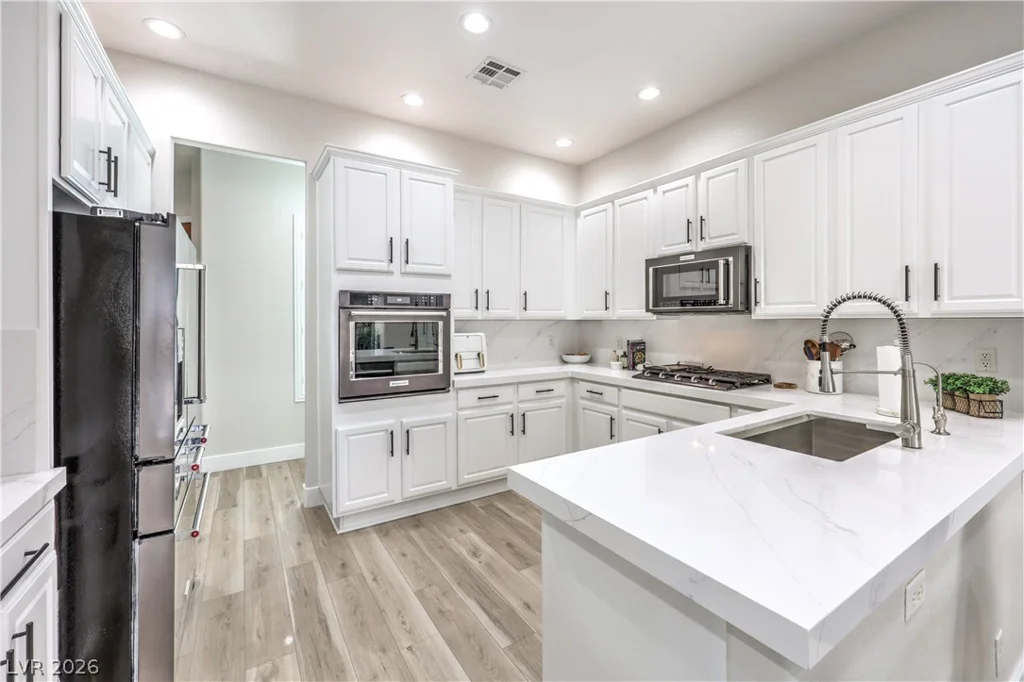 5012 Hacienda Grande, Las Vegas, NV 89141