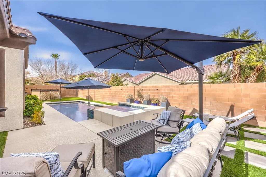5012 Hacienda Grande, Las Vegas, NV 89141