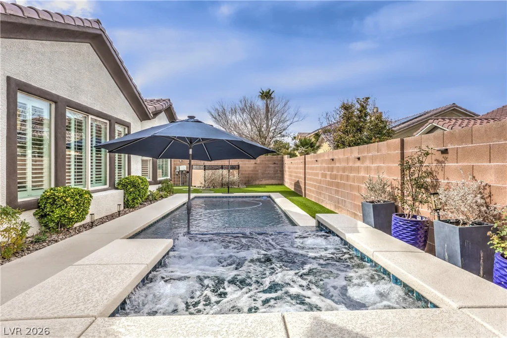 5012 Hacienda Grande, Las Vegas, NV 89141