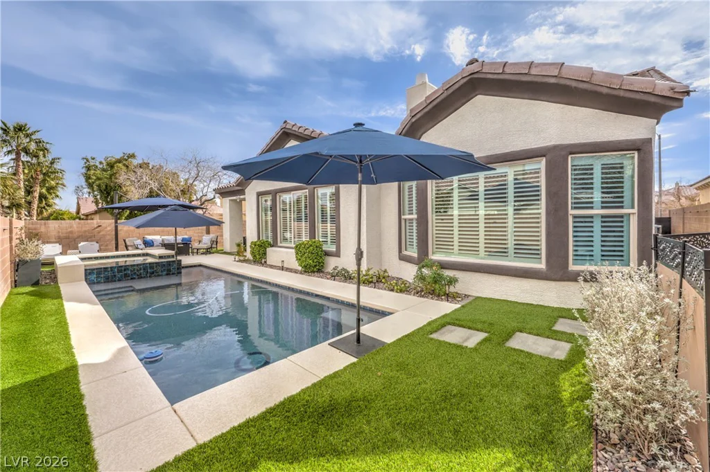 5012 Hacienda Grande, Las Vegas, NV 89141