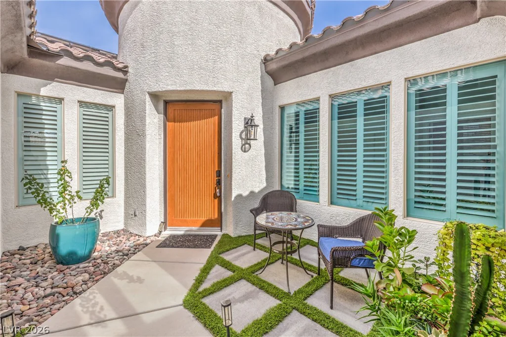 5012 Hacienda Grande, Las Vegas, NV 89141