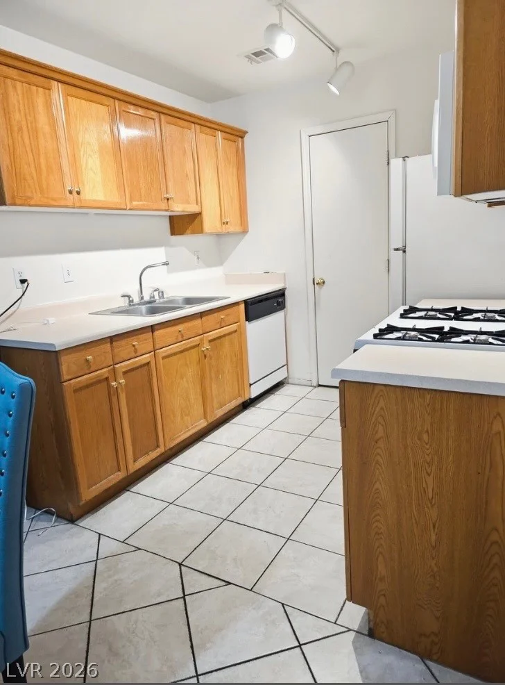 5330 Charleston, Las Vegas, NV 89142