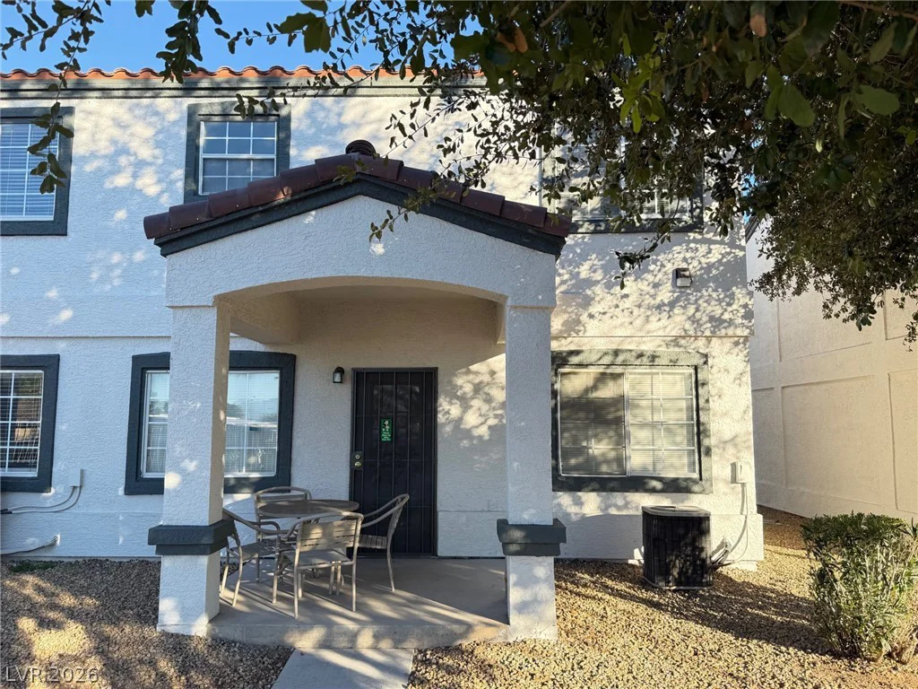 5330 Charleston, Las Vegas, NV 89142