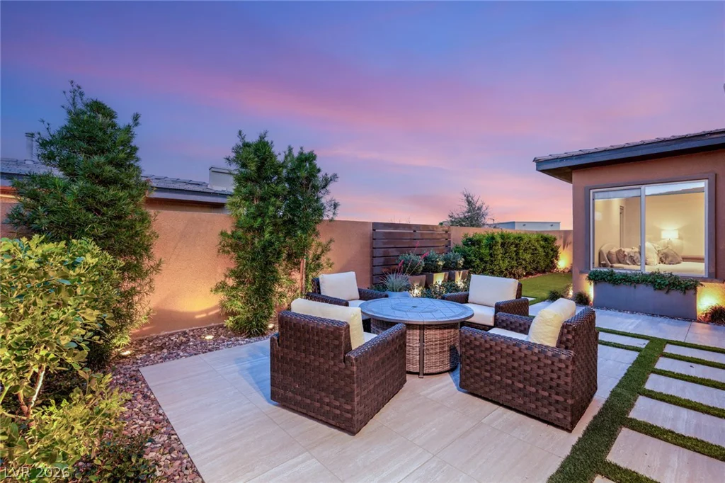 6652 Titanium Crest, Las Vegas, NV 89148
