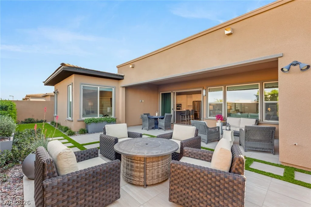 6652 Titanium Crest, Las Vegas, NV 89148
