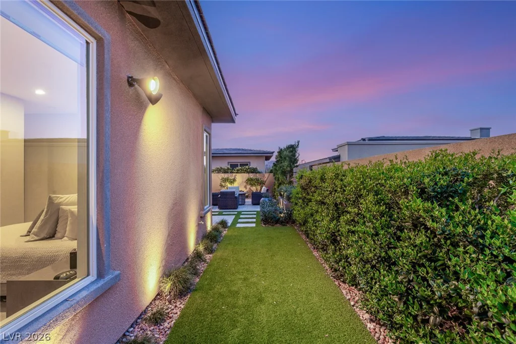 6652 Titanium Crest, Las Vegas, NV 89148