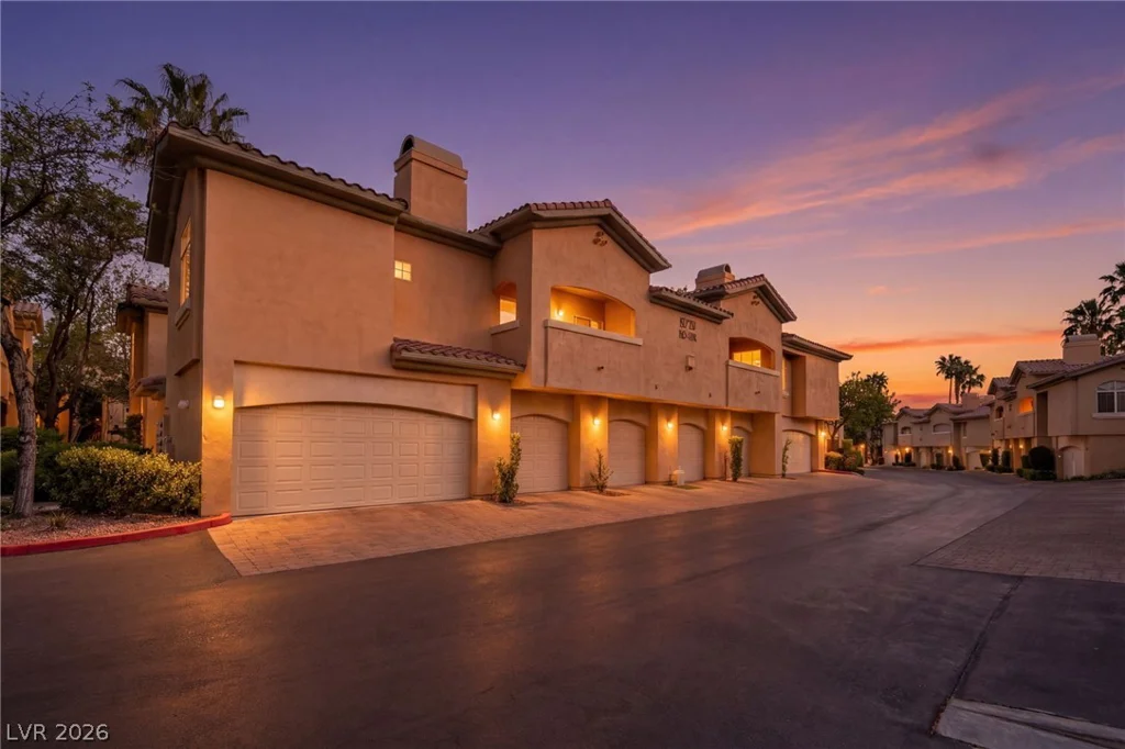 8720 Red Brook, Las Vegas, NV 89128