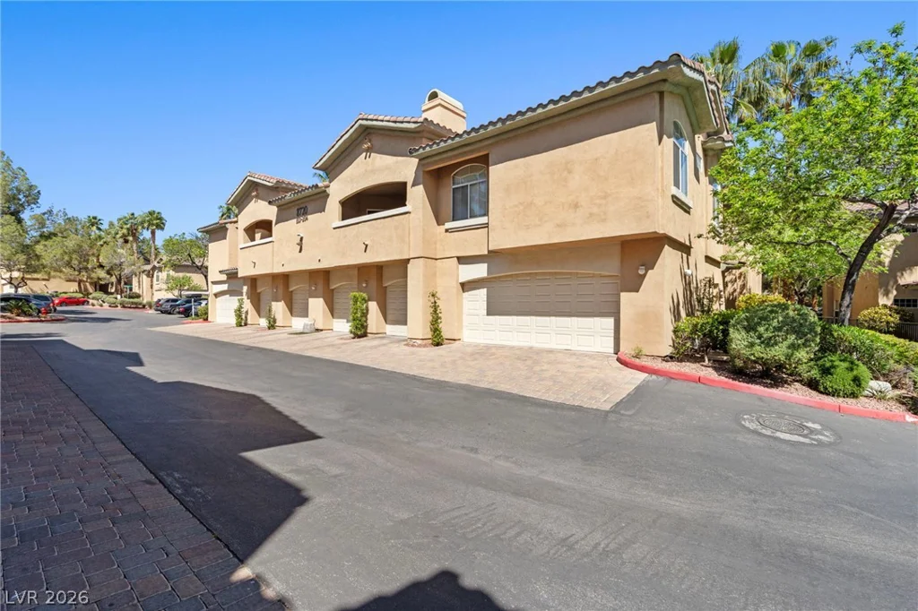 8720 Red Brook, Las Vegas, NV 89128
