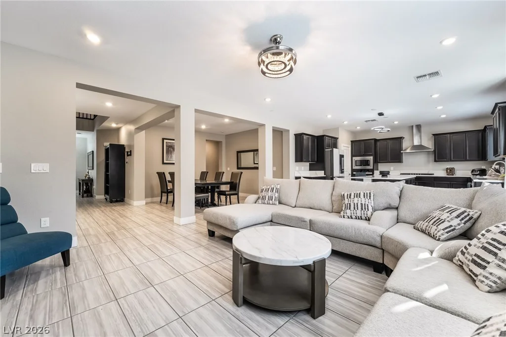 10189 Magnolia Creek, Las Vegas, NV 89141