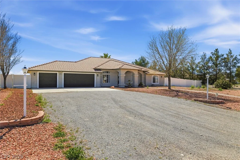 1131 China, Pahrump, NV 89048