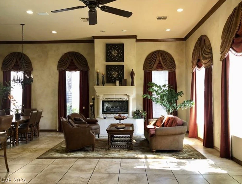 4400 Jones, Las Vegas, NV 89103
