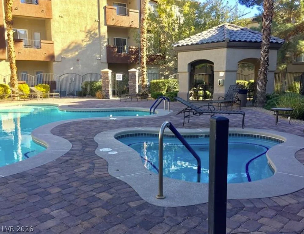 4400 Jones, Las Vegas, NV 89103