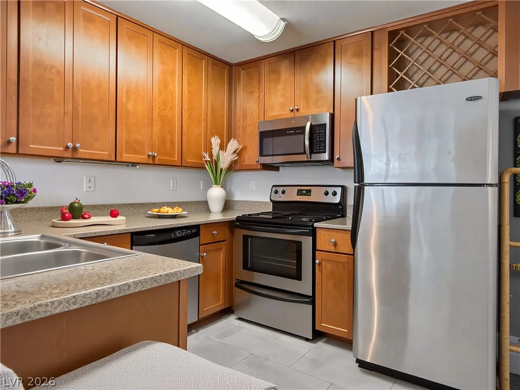 4400 Jones, Las Vegas, NV 89103