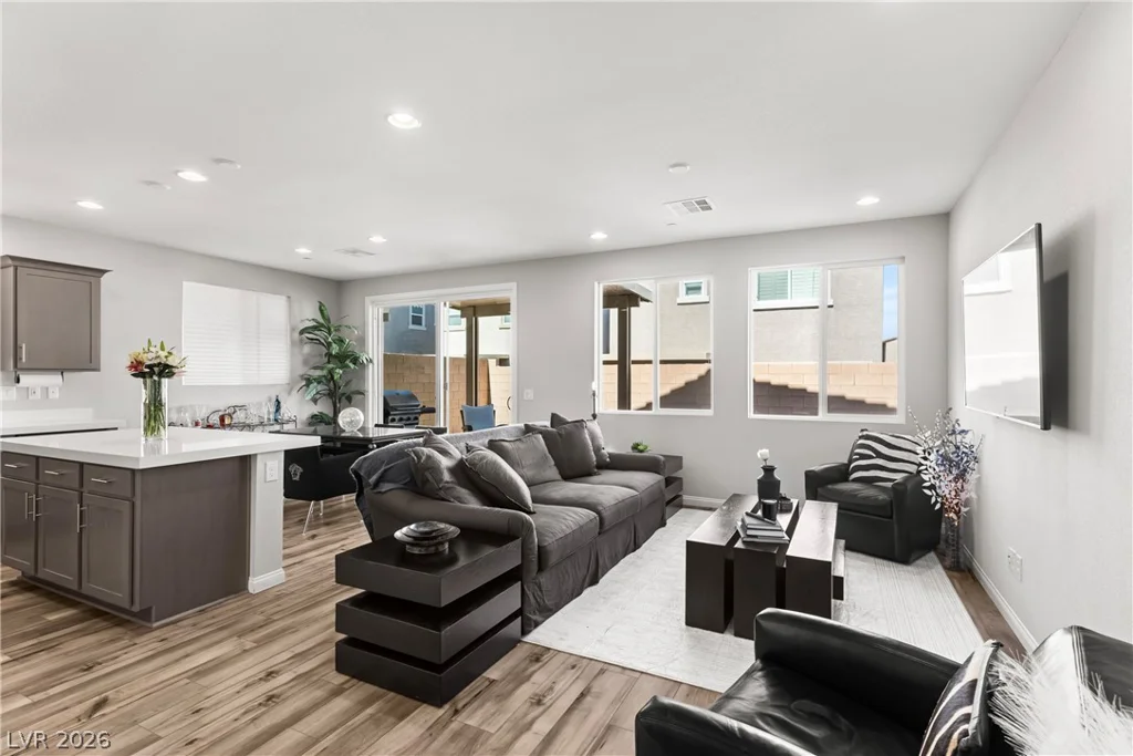 10626 Dryades, Las Vegas, NV 89166