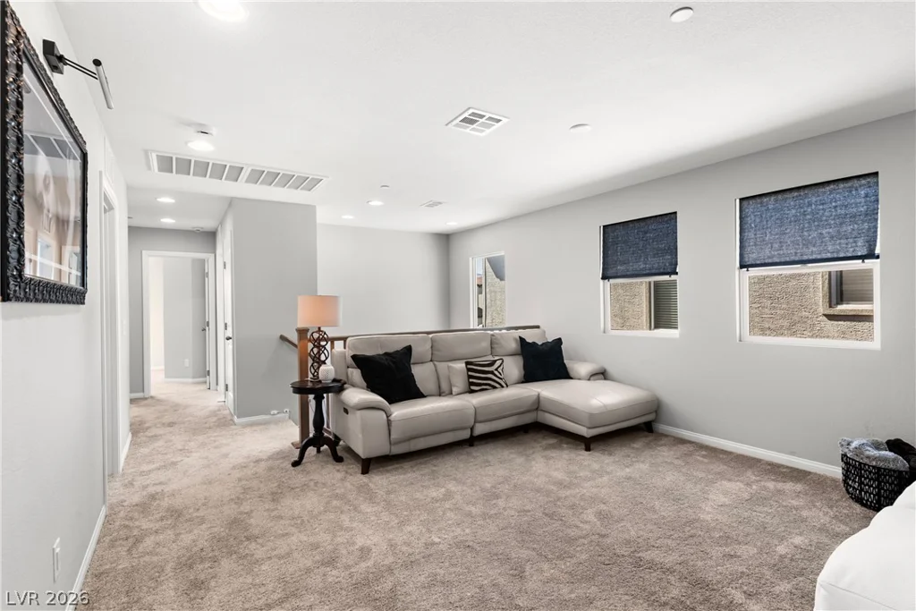 10626 Dryades, Las Vegas, NV 89166