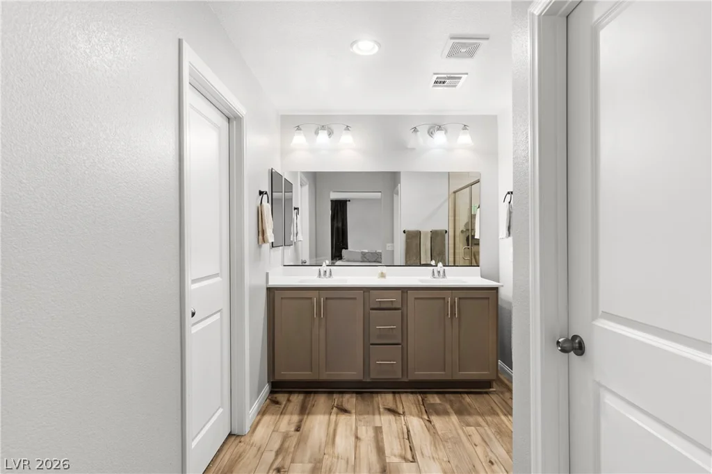 10626 Dryades, Las Vegas, NV 89166