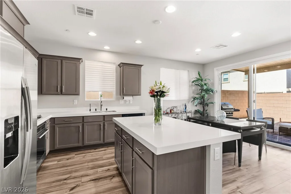10626 Dryades, Las Vegas, NV 89166