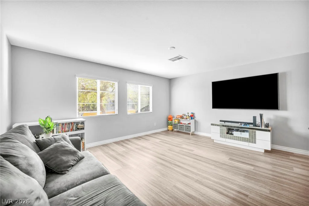 8950 Harmony Hall, Las Vegas, NV 89178
