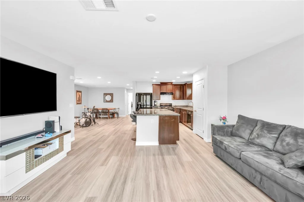 8950 Harmony Hall, Las Vegas, NV 89178
