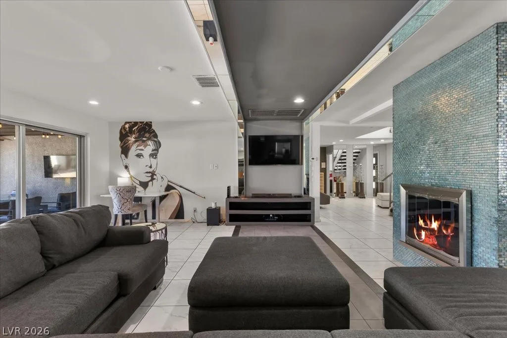2880 Quail, Las Vegas, NV 89120