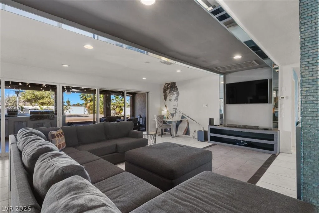 2880 Quail, Las Vegas, NV 89120