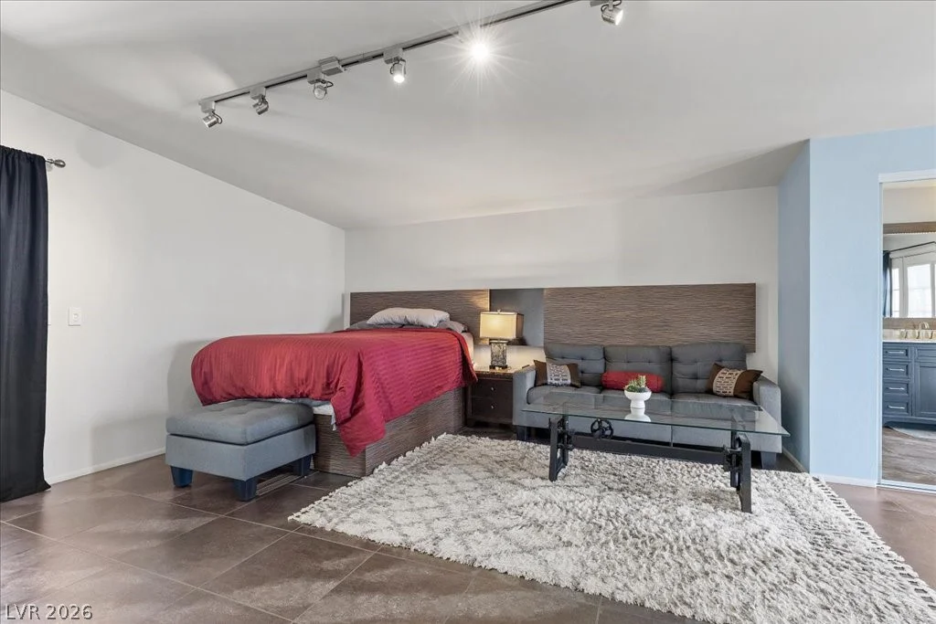 2880 Quail, Las Vegas, NV 89120