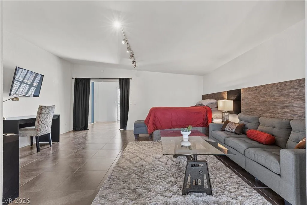 2880 Quail, Las Vegas, NV 89120