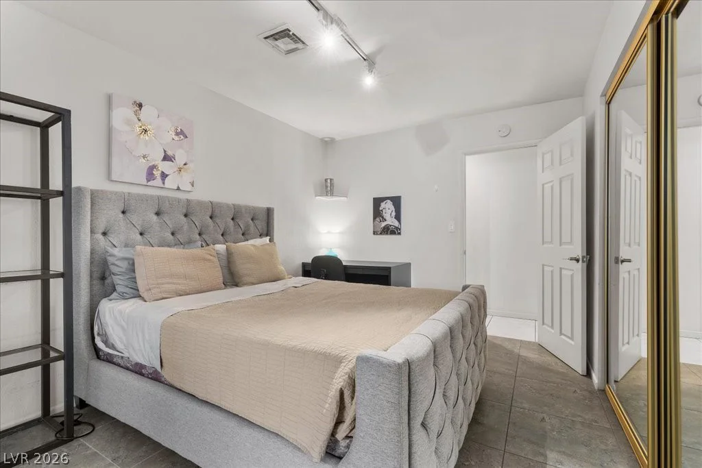 2880 Quail, Las Vegas, NV 89120