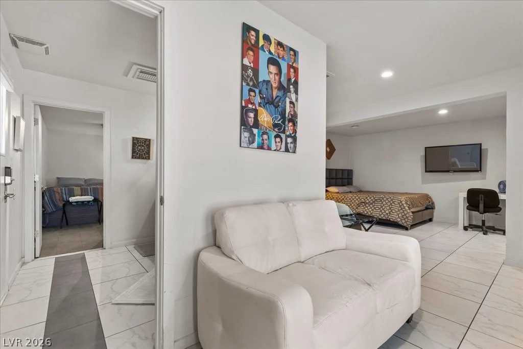 2880 Quail, Las Vegas, NV 89120