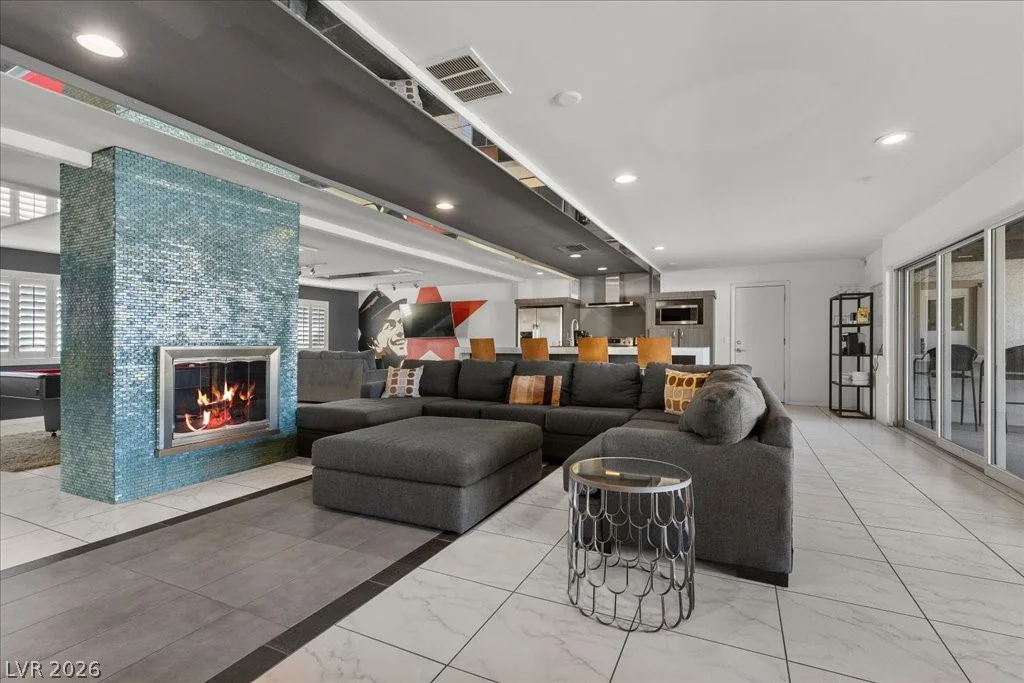 2880 Quail, Las Vegas, NV 89120