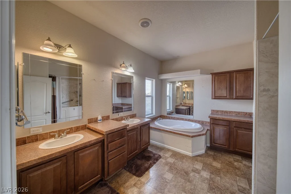 3411 Adobe, Pahrump, NV 89048