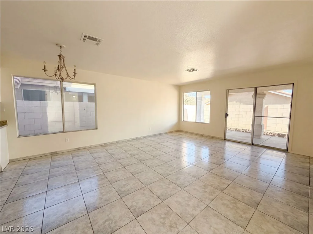 3740 Konica, Las Vegas, NV 89129