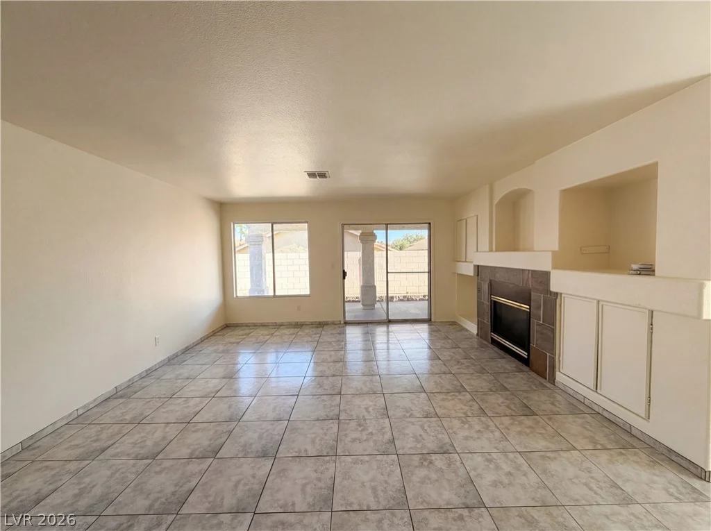 3740 Konica, Las Vegas, NV 89129