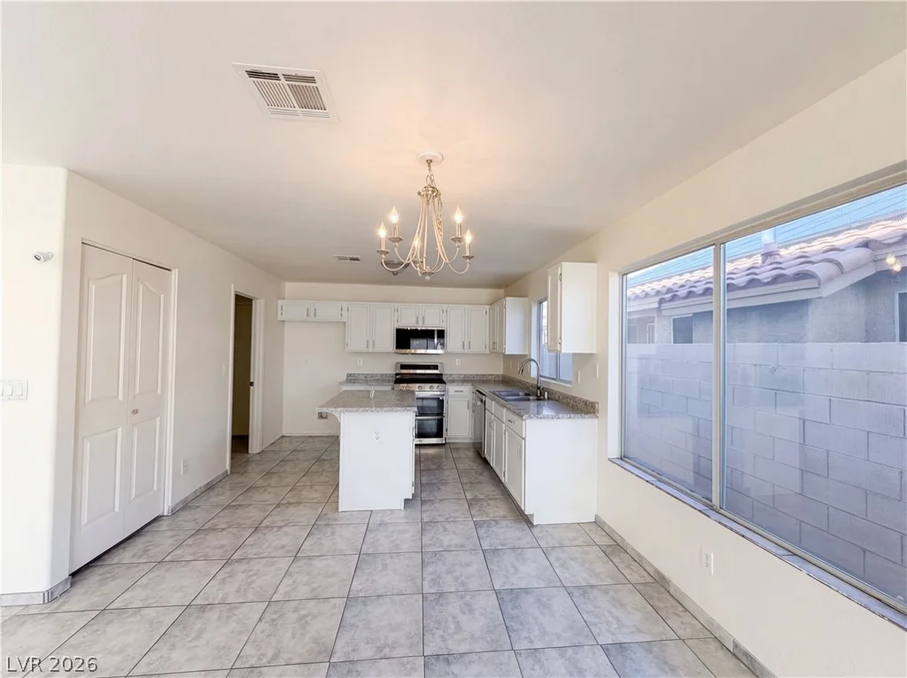 3740 Konica, Las Vegas, NV 89129