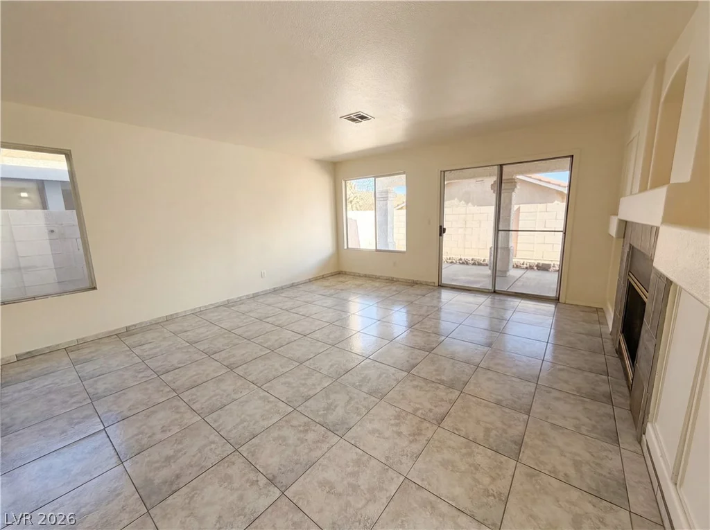 3740 Konica, Las Vegas, NV 89129