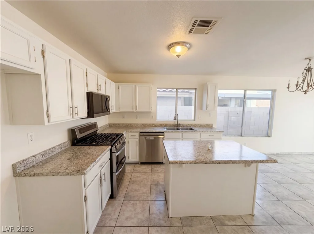 3740 Konica, Las Vegas, NV 89129