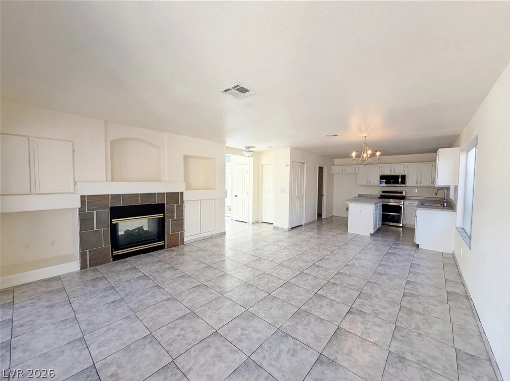 3740 Konica, Las Vegas, NV 89129