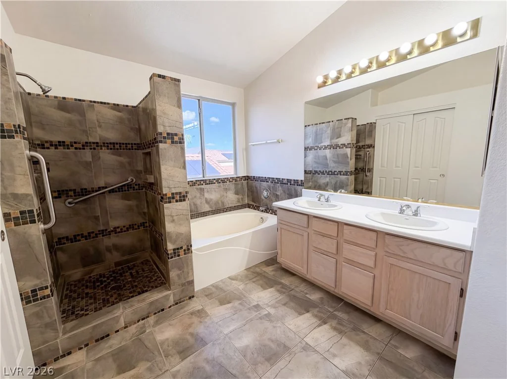3740 Konica, Las Vegas, NV 89129