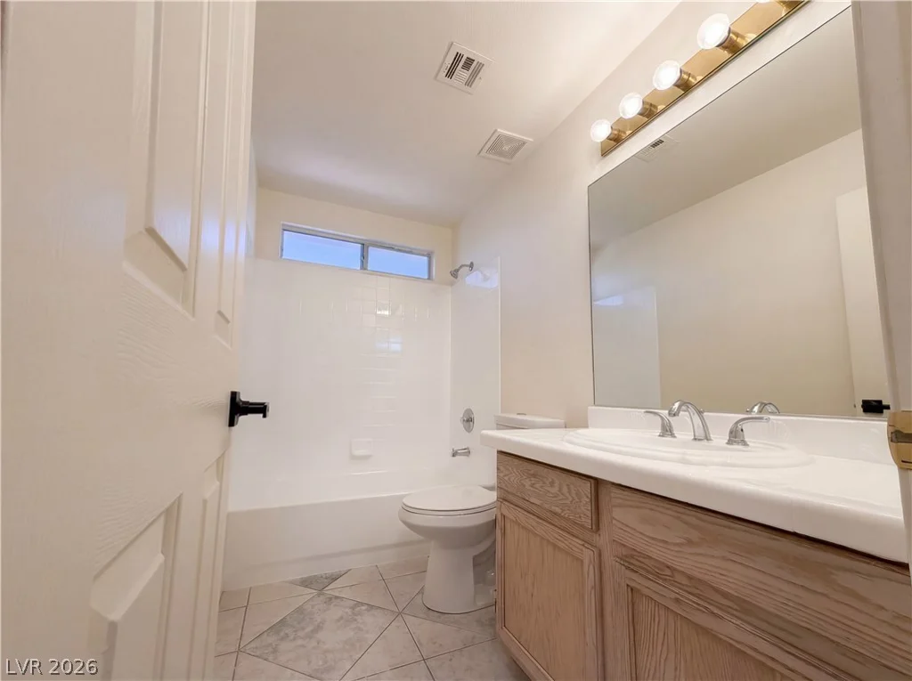 3740 Konica, Las Vegas, NV 89129